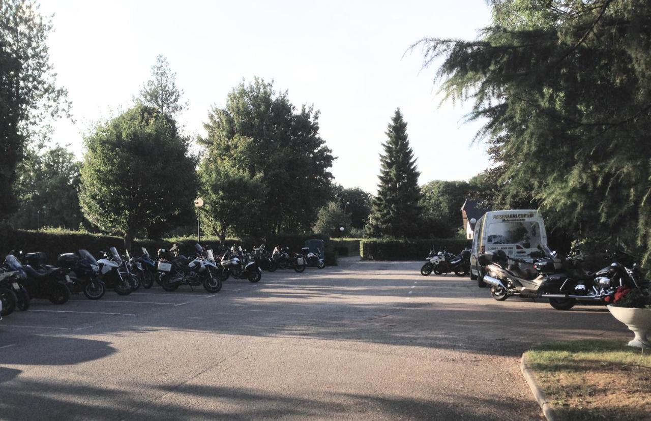 La Berteliere, The Originals Relais Hotel Saint-Martin-du-Vivier Exterior photo